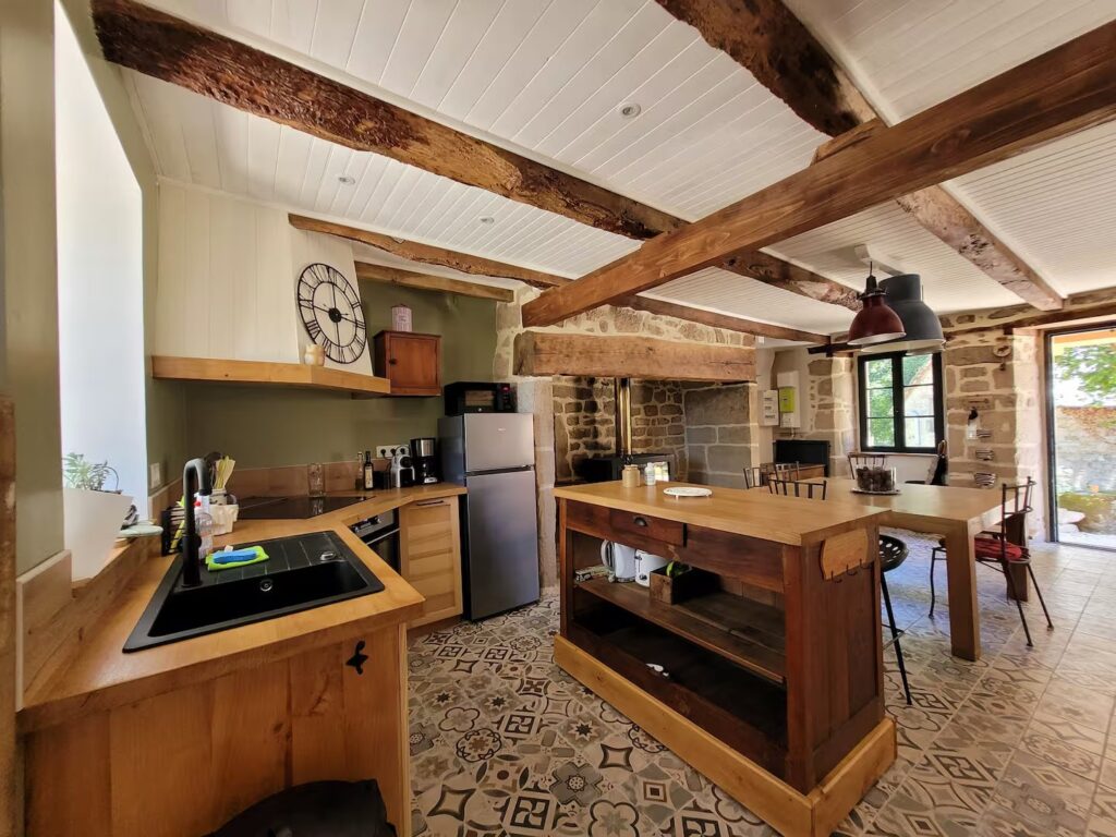 egletons monedieres bournabas lodge gite